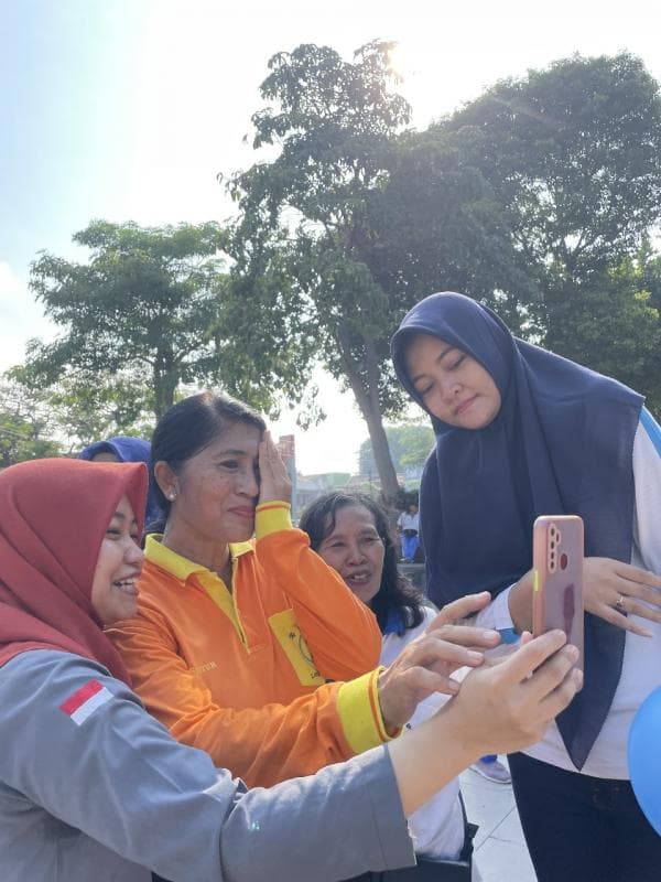 World Sight Day, Klinik Mata KMU Gresik Kampanyekan Pentingnya Menjaga Kesehatan Mata Sejak Dini World Sight Day, Klinik Mata KMU Gresik Kampanyekan Pentingnya Menjaga Kesehatan Mata Sejak Dini