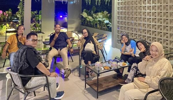 Sunsetroof Cafe Tempat Nongkrong Baru yang Miliki View Kota Malingping dari Ketinggian Sunsetroof Cafe Tempat Nongkrong Baru yang Miliki View Kota Malingping dari Ketinggian