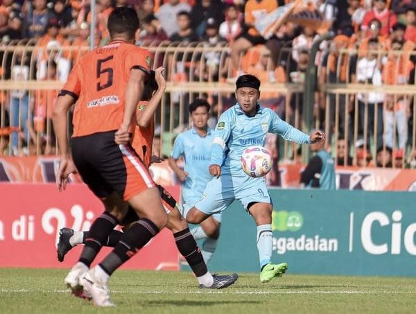 Kekalahan Perdana, Persela Takluk di Bojonegoro Kekalahan Perdana, Persela Takluk di Bojonegoro
