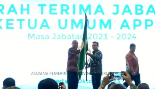 Al Haris Mencetak Sejarah Baru Sebagai Ketua Umum Asosiasi Pemerintah Provinsi Seluruh Indonesia Al Haris Mencetak Sejarah Baru Sebagai Ketua Umum Asosiasi Pemerintah Provinsi Seluruh Indonesia