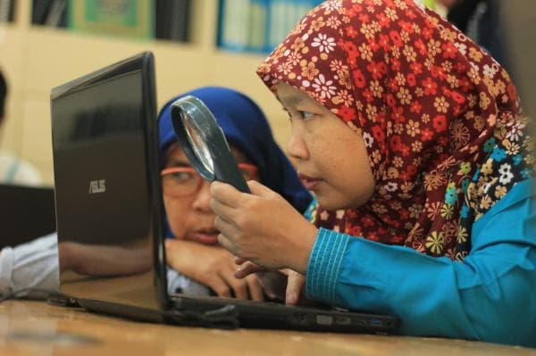 Teknologi AI Jadi Solusi Sekaligus Tantangan Baru untuk Tunanetra Teknologi AI Jadi Solusi Sekaligus Tantangan Baru untuk Tunanetra