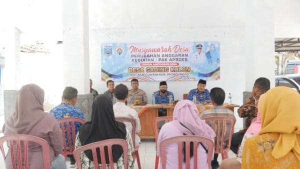 Camat Banyuanyar Probolinggo, Sebut Balai Desa Gading Kulon Seperti Rumah Hantu Camat Banyuanyar Probolinggo, Sebut Balai Desa Gading Kulon Seperti Rumah Hantu