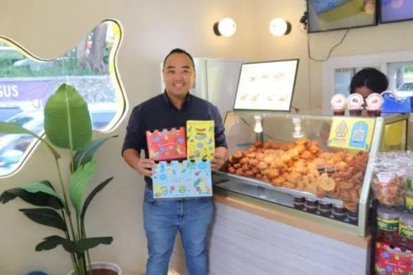 Kok Bisa Pisang Madu dari Gerobakan ke Outlet Premium di TMII, ini Dia Kisah Inspiratifnya Kok Bisa Pisang Madu dari Gerobakan ke Outlet Premium di TMII, ini Dia Kisah Inspiratifnya