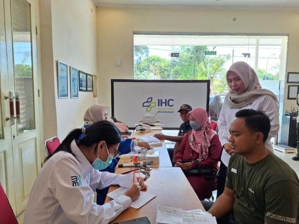 Chek Up Gratis di HUT ke -27 IHC, RS Wonolangan Probolinggo Chek Up Gratis di HUT ke -27 IHC, RS Wonolangan Probolinggo