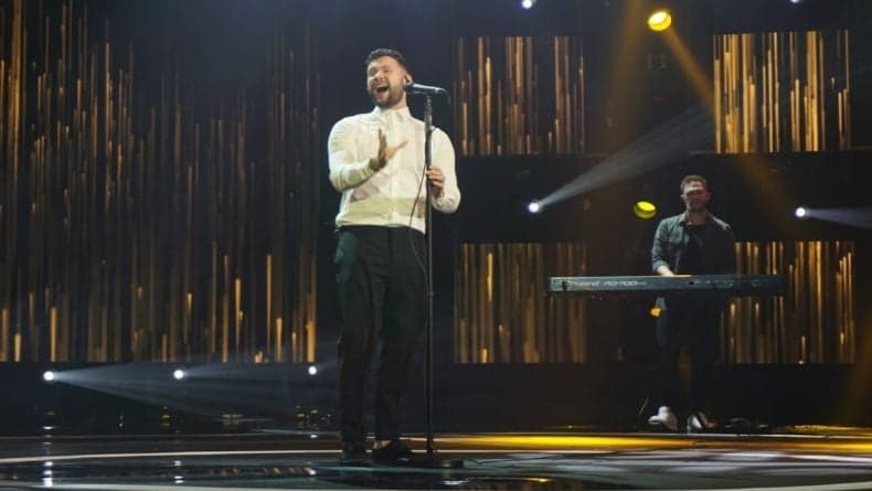 Lirik Lagu You Are The Reason – Calum Scott dan Terjemahan, Berkisah Seseorang Ditinggalkan sang Kekasih Lirik Lagu You Are The Reason – Calum Scott dan Terjemahan, Berkisah Seseorang Ditinggalkan sang Kekasih
