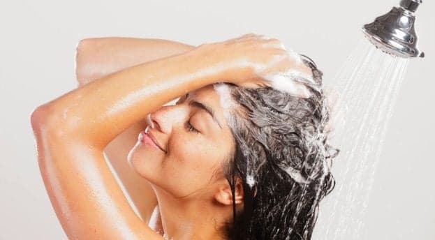 7 Arti Mimpi Mandi Keramas yang Perlu Kamu Ketahui 7 Arti Mimpi Mandi Keramas yang Perlu Kamu Ketahui