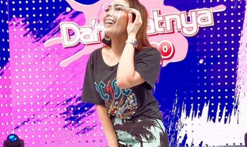 14 Artis Geng Cendol, Ada Ayu Dewi hingga Wulan Guritno 14 Artis Geng Cendol, Ada Ayu Dewi hingga Wulan Guritno