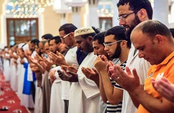 Doa Qunut Witir saat Tarawih 15 Hari Terakhir Ramadhan, Dibaca Kapan?