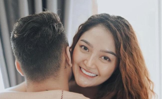 Profil dan Biodata Siti Badriah, Istri Krisjiana Baharudin yang Pernah Benci Dangdut Profil dan Biodata Siti Badriah, Istri Krisjiana Baharudin yang Pernah Benci Dangdut