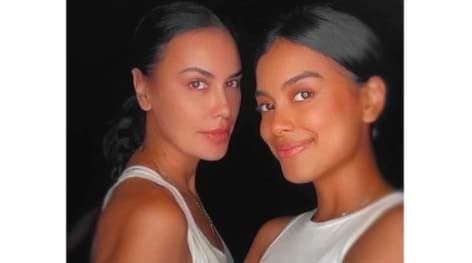 7 Artis dan Anaknya yang Dikira Kakak Adik sampai Pasangan Kekasih, Nomor 6 Jarak Usianya Hanya 17 Tahun 7 Artis dan Anaknya yang Dikira Kakak Adik sampai Pasangan Kekasih, Nomor 6 Jarak Usianya Hanya 17 Tahun