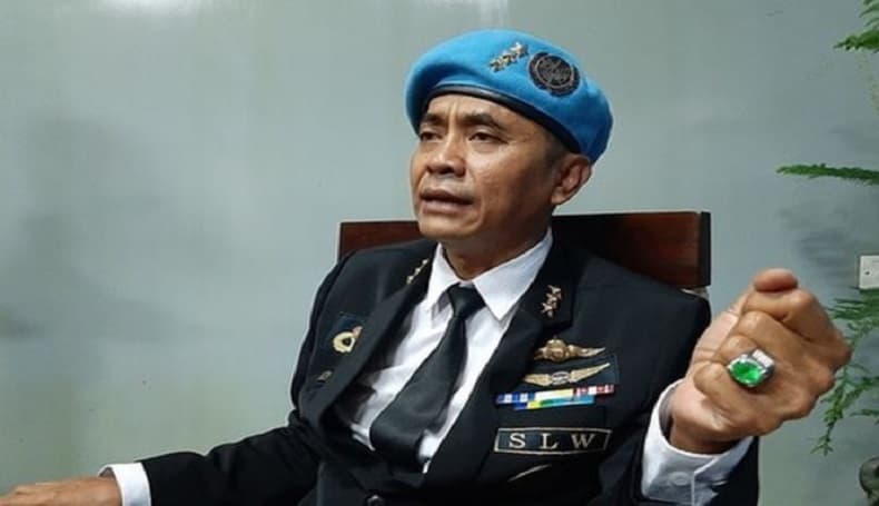 Sederet Kontroversi Lord Rangga, Buat Negara Sunda Empire hingga Ramal Bumi Akan Kiamat Sederet Kontroversi Lord Rangga, Buat Negara Sunda Empire hingga Ramal Bumi Akan Kiamat