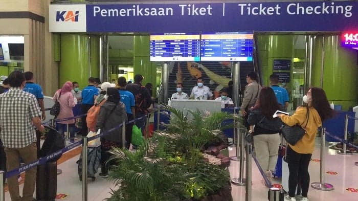 Sejarah Stasiun Gambir, Terbesar di Indonesia Sejarah Stasiun Gambir, Terbesar di Indonesia