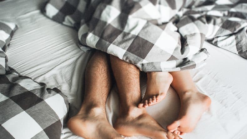 5 Hadits tentang Pergaulan Bebas dan Artinya, Umat Muslim Harus Tahu! 5 Hadits tentang Pergaulan Bebas dan Artinya, Umat Muslim Harus Tahu!