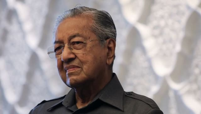 Mahathir Mohamad Diperiksa Polisi