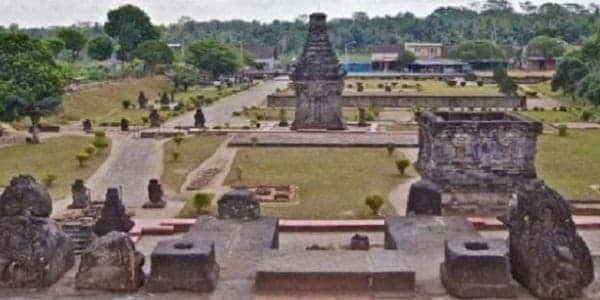 10 Peninggalan Kerajaan Kediri yang Monumental, Nomor 7 Berisi Sejarah Perang 10 Peninggalan Kerajaan Kediri yang Monumental, Nomor 7 Berisi Sejarah Perang