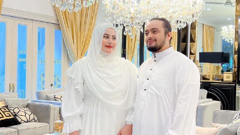 Profil dan Biodata Tasyi Athasyia, Kembaran Tasya Farasya yang Dihujat karena Diduga Tak Bayar Gaji Karyawan Profil dan Biodata Tasyi Athasyia, Kembaran Tasya Farasya yang Dihujat karena Diduga Tak Bayar Gaji Karyawan