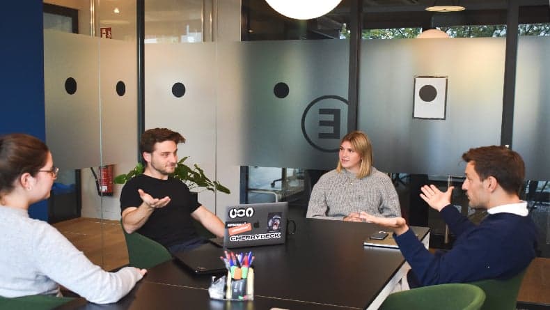 Langkah-langkah dalam Menulis Teks Diskusi, Lengkap dengan Struktur dan Contohnya Langkah-langkah dalam Menulis Teks Diskusi, Lengkap dengan Struktur dan Contohnya