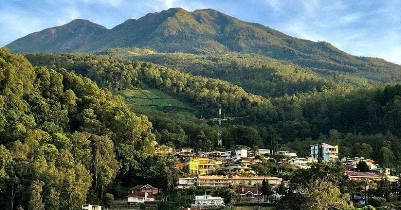 Rahasia di Balik Misteri Gunung Lawu, Ada 4 Keturunan Ras Manusia Terbesar di Bumi Rahasia di Balik Misteri Gunung Lawu, Ada 4 Keturunan Ras Manusia Terbesar di Bumi