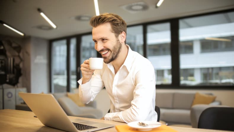 35 Jokes Bapak-Bapak Lucu dan Tebak-Tebakan Lucu Bikin Ngakak 35 Jokes Bapak-Bapak Lucu dan Tebak-Tebakan Lucu Bikin Ngakak