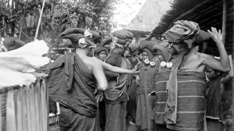 Sejarah Marga Karo dari Latar Belakang hingga Legenda yang Melekat Sejarah Marga Karo dari Latar Belakang hingga Legenda yang Melekat