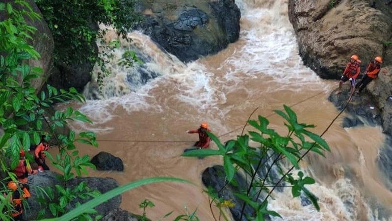 3 Hari Pencarian, Warga Sukoharjo yang Tenggelam di Sungai Khayangan Ditemukan Tewas