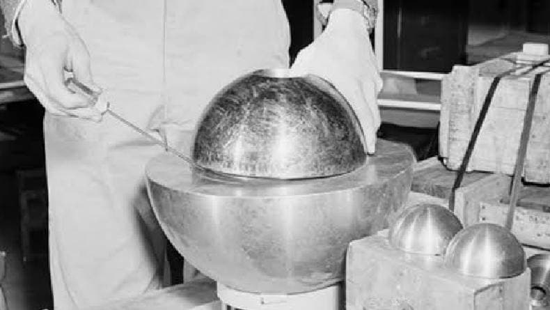 Demon Core, Inti Terkuat Bom Atom yang Batal Dijatuhkan di Jepang pada Perang Dunia Ke-2 Demon Core, Inti Terkuat Bom Atom yang Batal Dijatuhkan di Jepang pada Perang Dunia Ke-2