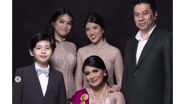 Artis Batak Cantik Tamara Geraldine Sempat Divonis Tak Berumur Panjang Susah Punya Keturunan, Begini Kehidupannya Sekarang Artis Batak Cantik Tamara Geraldine Sempat Divonis Tak Berumur Panjang Susah Punya Keturunan, Begini Kehidupannya Sekarang