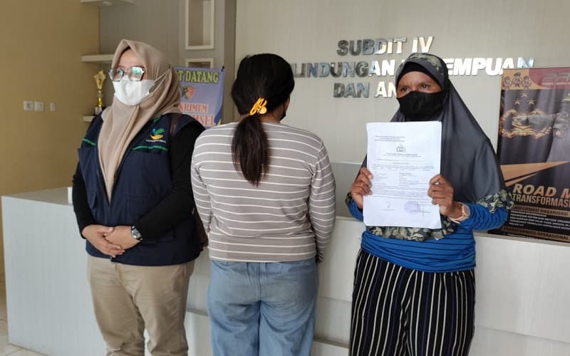 Duh! Gadis Cacat Mental di Palembang Diperkosa Ayah Kandung Berulang Kali Duh! Gadis Cacat Mental di Palembang Diperkosa Ayah Kandung Berulang Kali