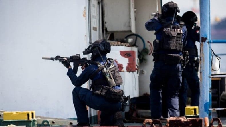 Ini Perbedaan Latihan Keras Pasukan Elite Denjaka dan Kopassus, sampai Bertaruh Nyawa! Ini Perbedaan Latihan Keras Pasukan Elite Denjaka dan Kopassus, sampai Bertaruh Nyawa!