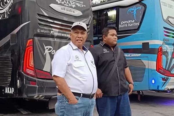 PO Haryanto Goyang, Netizen: Semoga Hubungan Mas Rian dan Pak Haji Kembali Harmonis PO Haryanto Goyang, Netizen: Semoga Hubungan Mas Rian dan Pak Haji Kembali Harmonis