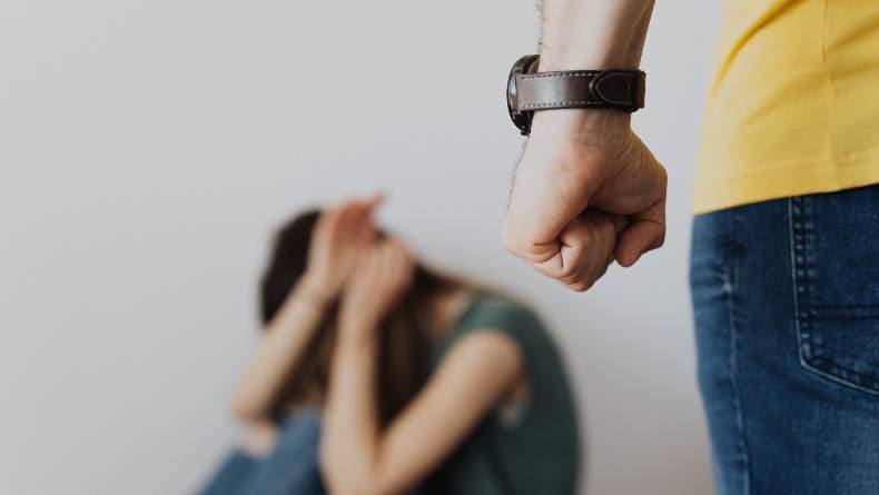 4 Kriteria Suami yang Tidak Pantas Dipertahankan Menurut Islam, Para Istri Wajib Tahu! 4 Kriteria Suami yang Tidak Pantas Dipertahankan Menurut Islam, Para Istri Wajib Tahu!