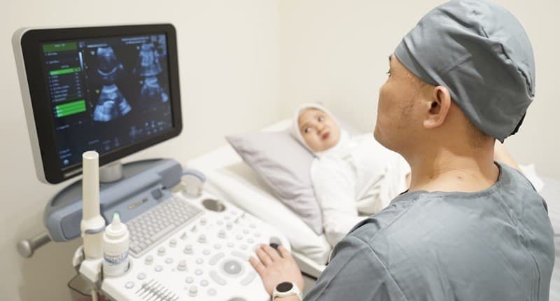 Moms Perlu Tahu, Ini Pantangan Ibu Hamil saat Trimester 1 Moms Perlu Tahu, Ini Pantangan Ibu Hamil saat Trimester 1