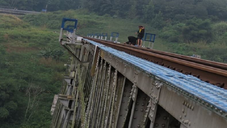 Jembatan Kereta Api Terpanjang di Indonesia, Ada yang Lebih Panjang dari Cikubang Jembatan Kereta Api Terpanjang di Indonesia, Ada yang Lebih Panjang dari Cikubang