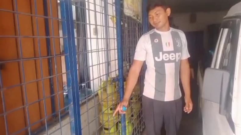 Toko Gas Elpiji di Telukjambe Timur Karawang Dibobol Pencuri, 48 Tabung Raib Toko Gas Elpiji di Telukjambe Timur Karawang Dibobol Pencuri, 48 Tabung Raib