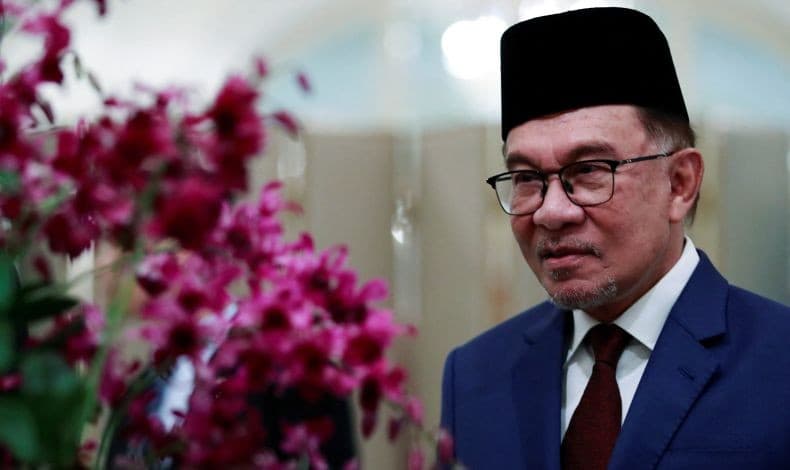 Anwar Ibrahim Tiba-Tiba Batalkan Acara lalu Pergi ke Rumah Sakit Jantung, Ada Apa?