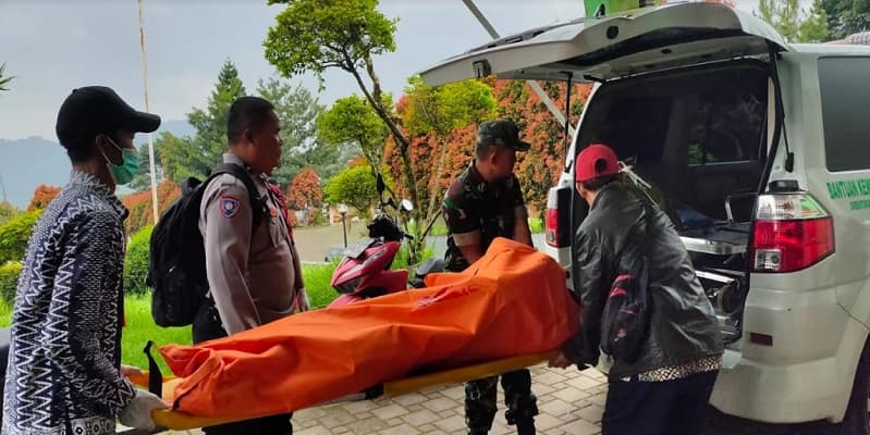Warga Bogor Ditemukan Tewas di Kamar Mandi Wisma Cipanas, Diduga Bunuh Diri Warga Bogor Ditemukan Tewas di Kamar Mandi Wisma Cipanas, Diduga Bunuh Diri