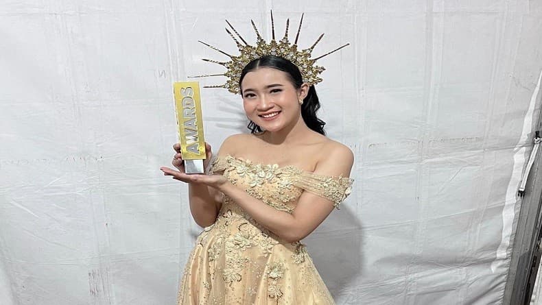 Biodata Yeni Inka, Pedangdut yang Blak-blakan Ungkap Kisah Cintanya dengan Suami Berawal dari Perselingkuhan Biodata Yeni Inka, Pedangdut yang Blak-blakan Ungkap Kisah Cintanya dengan Suami Berawal dari Perselingkuhan