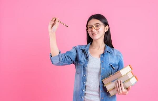 15 Contoh Kalimat Dialogis Beserta Pengertian dan Ciri-cirinya 15 Contoh Kalimat Dialogis Beserta Pengertian dan Ciri-cirinya