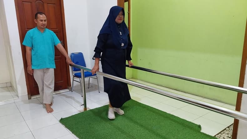 MNC Peduli Kerja Sama dengan Pembuat Kaki Palsu untuk Wujudkan Mimpi Wati Punya Kaki Lagi MNC Peduli Kerja Sama dengan Pembuat Kaki Palsu untuk Wujudkan Mimpi Wati Punya Kaki Lagi