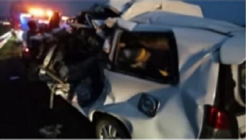 Kecelakaan di Tol Kertosono-Solo, 4 Korban Meninggal Keluarga KH M Sholihun Magelang Kecelakaan di Tol Kertosono-Solo, 4 Korban Meninggal Keluarga KH M Sholihun Magelang