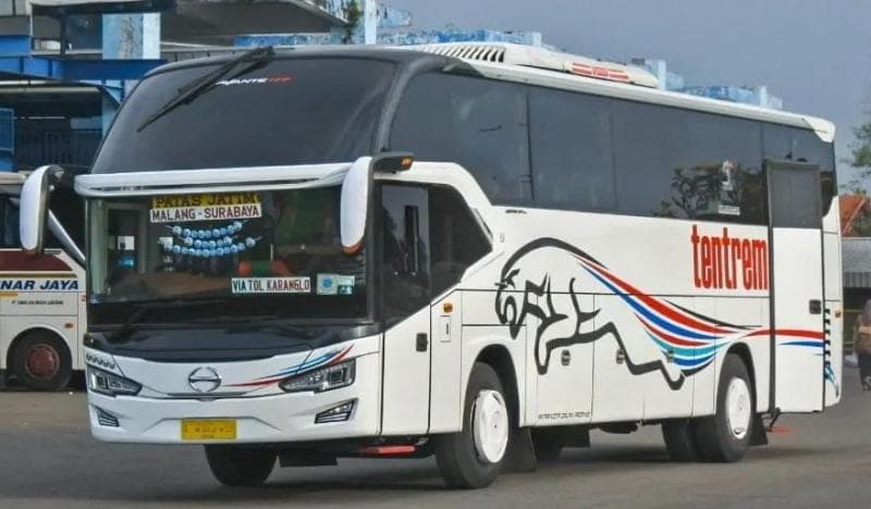 Kisah Pemilik PO Bus Tentrem, Berawal dari Tukang Bubut Panggilan Punya Perusahaan Karoseri Sendiri Kisah Pemilik PO Bus Tentrem, Berawal dari Tukang Bubut Panggilan Punya Perusahaan Karoseri Sendiri