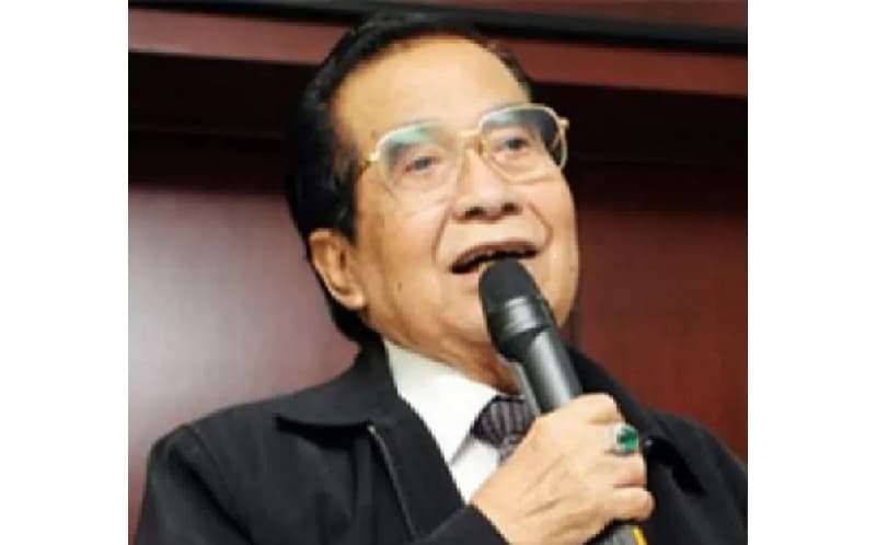 Mantan Gubernur Sumbar Azwar Anas Meninggal di RSPAD Gatot Soebroto Mantan Gubernur Sumbar Azwar Anas Meninggal di RSPAD Gatot Soebroto