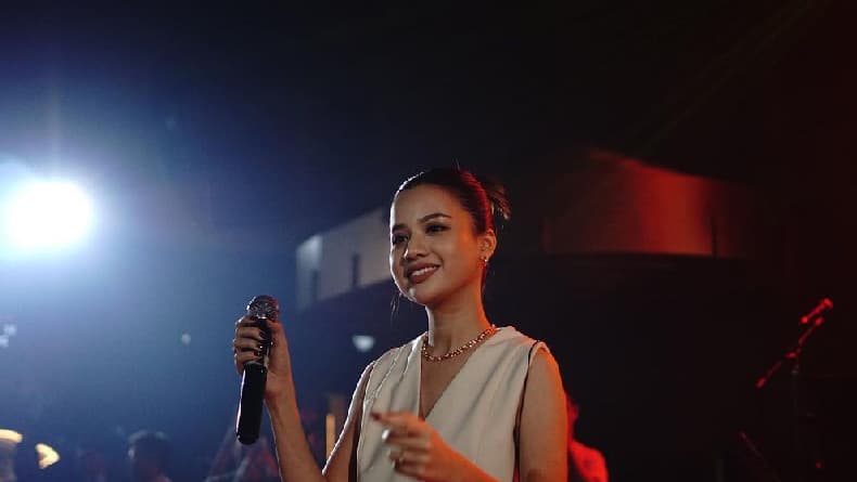 Profil dan Biodata Anggi Marito, Penyanyi Jebolan Indonesian Idol yang Akan Dinikahi Pilot Muda Profil dan Biodata Anggi Marito, Penyanyi Jebolan Indonesian Idol yang Akan Dinikahi Pilot Muda