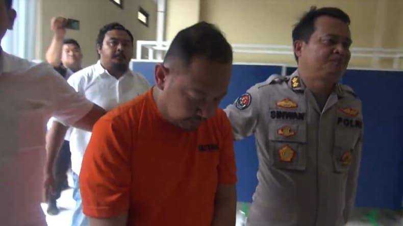 Ini Modus Crazy Rich Surabaya Wahyu Kenzo Tipu Korban Lewat Robot Trading ATG Ini Modus Crazy Rich Surabaya Wahyu Kenzo Tipu Korban Lewat Robot Trading ATG