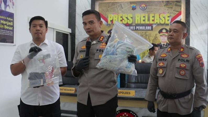 Polres Pemalang Bongkar Praktik Sewa Kamar Kos untuk Mesum, Tarif Rp35.000 per Jam Polres Pemalang Bongkar Praktik Sewa Kamar Kos untuk Mesum, Tarif Rp35.000 per Jam