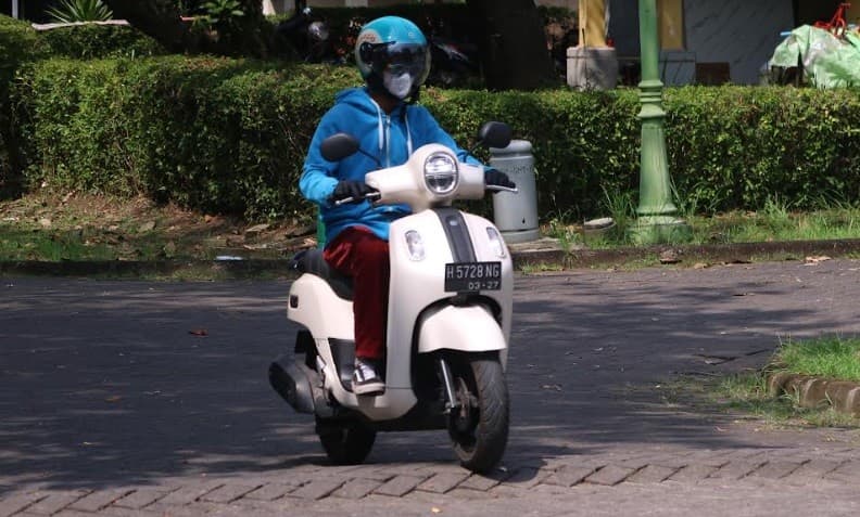 Jangan Asal Hajar, Ini Hal Harus Diperhatikan saat Melewati Polisi Tidur Jangan Asal Hajar, Ini Hal Harus Diperhatikan saat Melewati Polisi Tidur