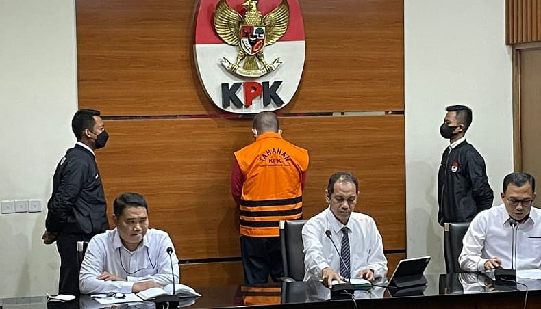 Ini Modus Advokat Laurenzius Rintangi Penyidikan Perkara Suap Eks Bupati Buru Selatan Ini Modus Advokat Laurenzius Rintangi Penyidikan Perkara Suap Eks Bupati Buru Selatan