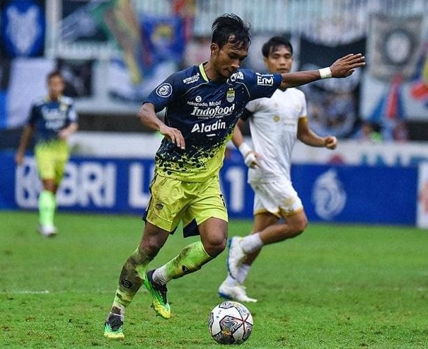 Hasil Liga 1: Robi Darwis Cetak Gol, Persib Bungkam Dewa United Hasil Liga 1: Robi Darwis Cetak Gol, Persib Bungkam Dewa United