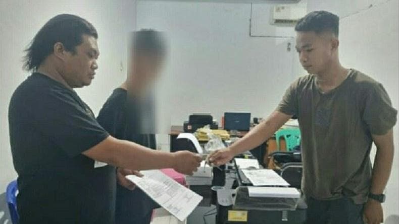 Mengaku Polisi, Remaja di Bitung Cabuli Bocah Perempuan 12 Tahun di Semak-Semak Mengaku Polisi, Remaja di Bitung Cabuli Bocah Perempuan 12 Tahun di Semak-Semak