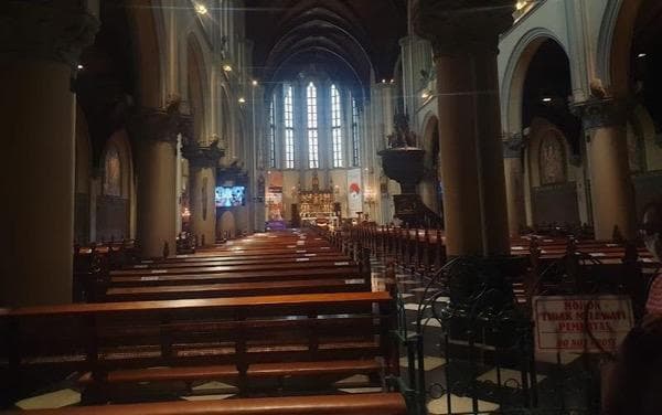 Sabtu Suci Pakai Baju Warna Apa? Ini Aturan Warna Liturgi Sabtu Suci Pakai Baju Warna Apa? Ini Aturan Warna Liturgi